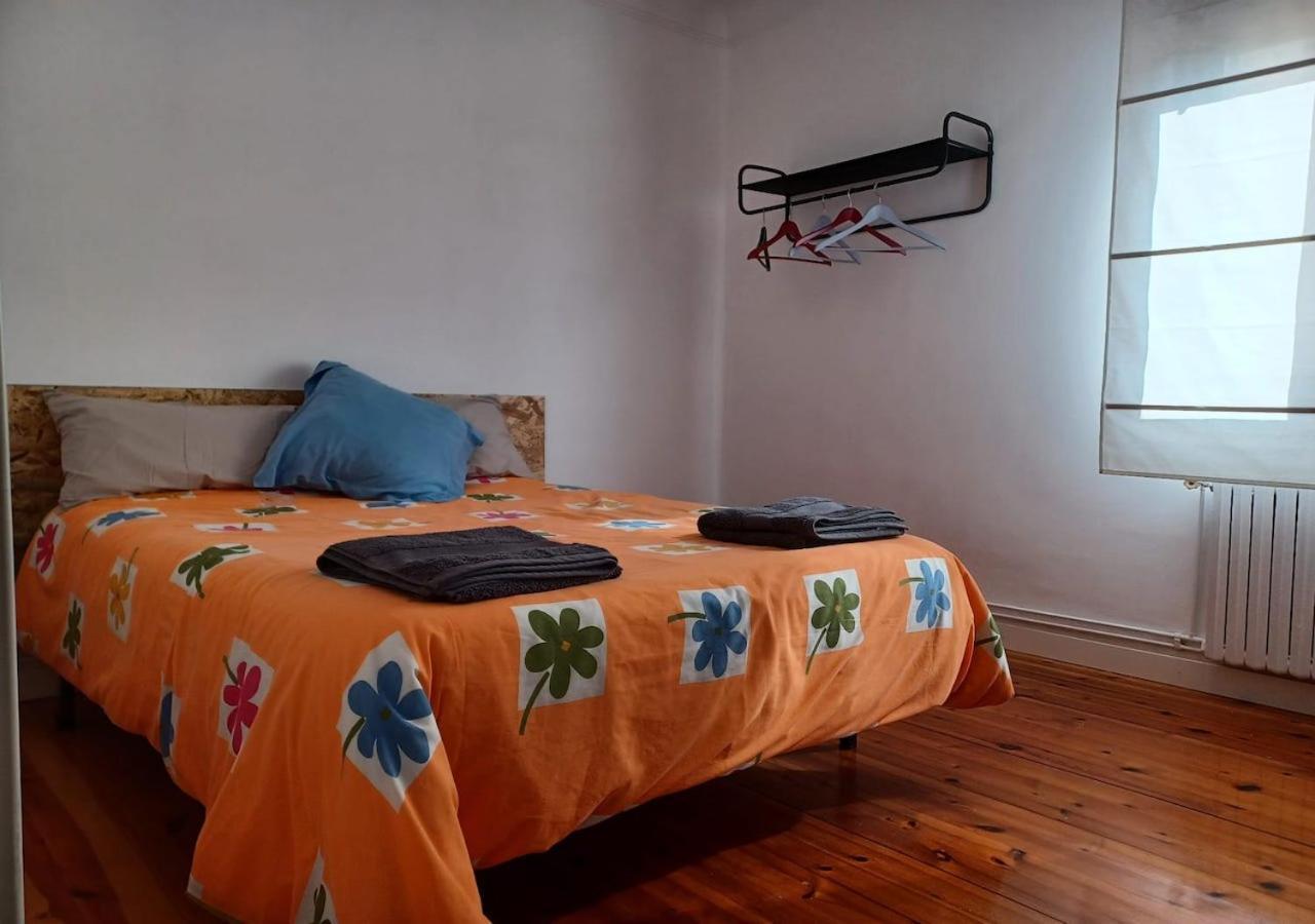 Habitaciones En El Atico De Tona Mirando A La Bahia De Santander Bagian luar foto