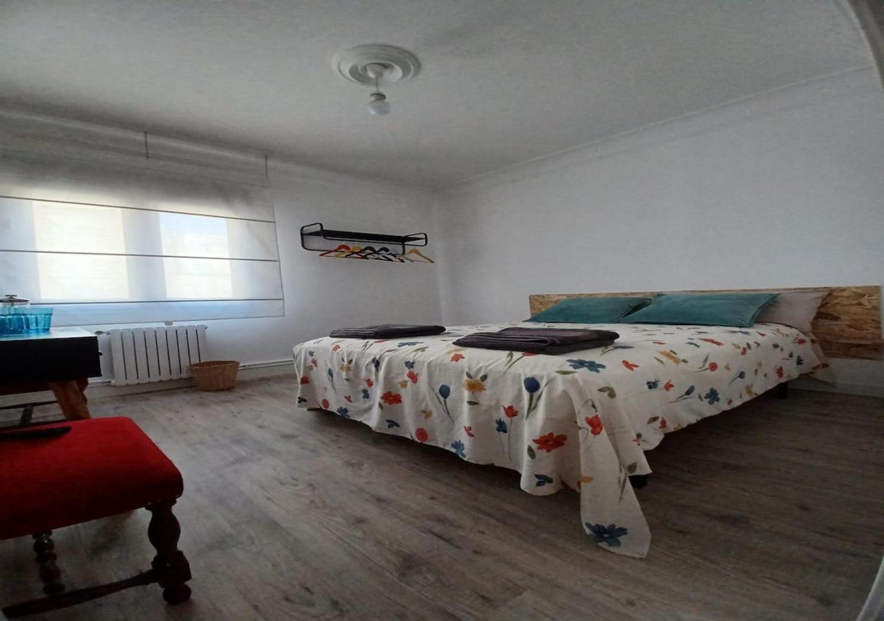Habitaciones En El Atico De Tona Mirando A La Bahia De Santander Bagian luar foto